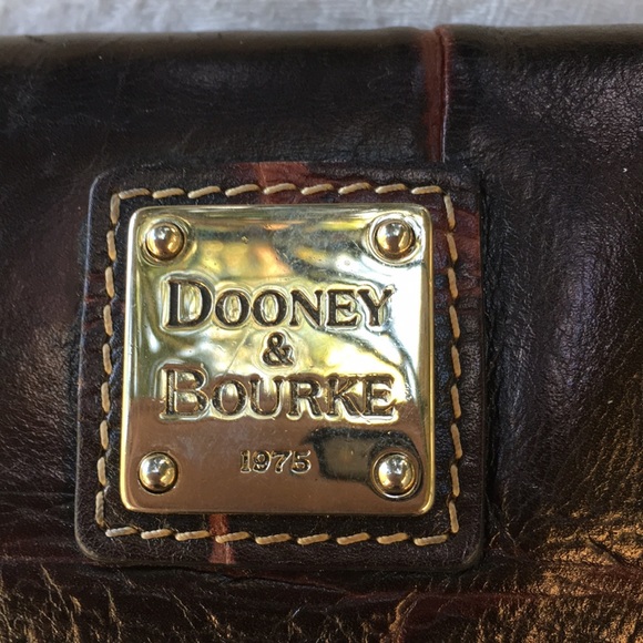 ❌Sold❌Dooney & Bourke Croc Wallet - Picture 7 of 7